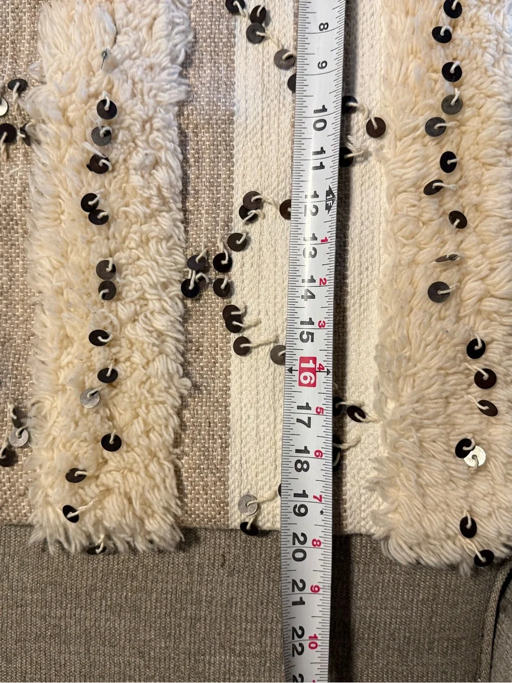 POTTERY BARN Beige Wool/Cotton Shag w Accent Metal Discs Pillow Cover 20x20